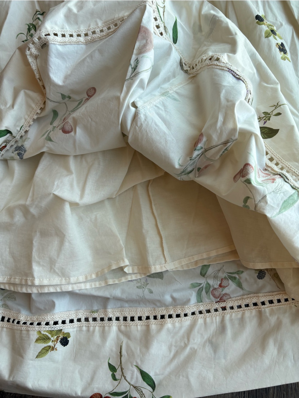 NWOT En Saison Fruit Maxi Dress - Picture 5 of 6